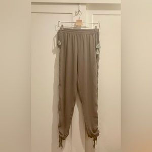 Elie Tahari pants size XS
